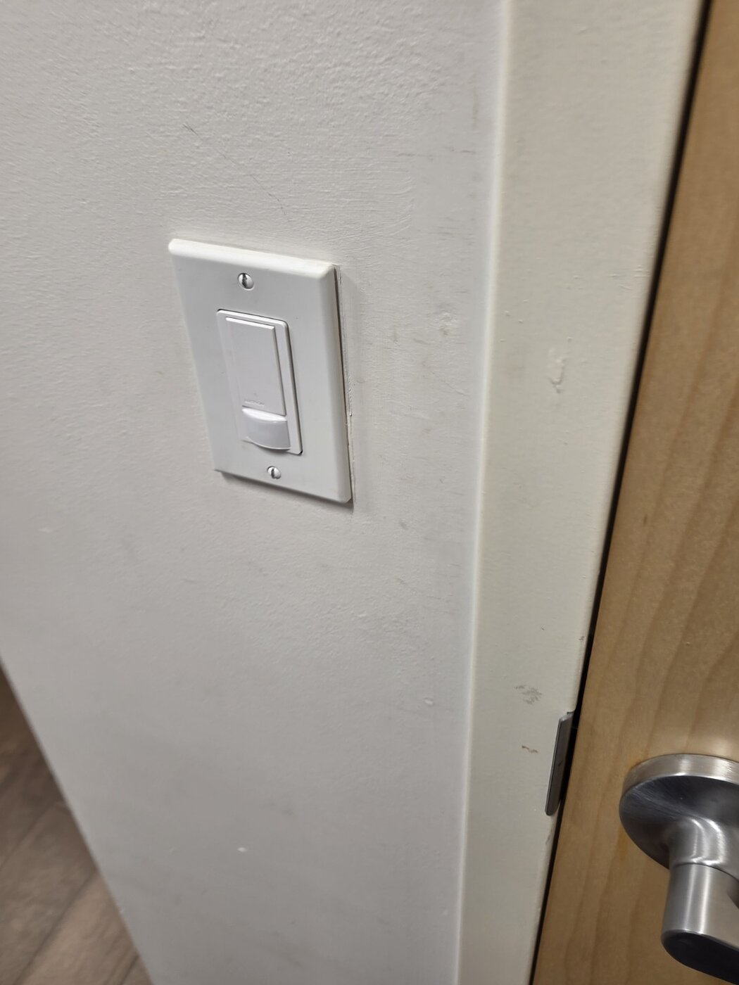 Light switch and wall finish